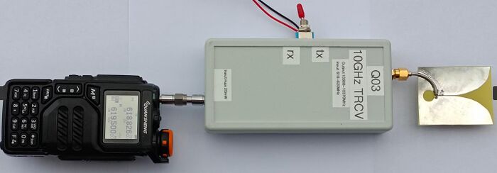 Q03 - 3cm Band (10GHz) Transverter für Quansheng UV-K5 komplett betriebsbereit mit 9-25 GHz Vivaldi Antenne