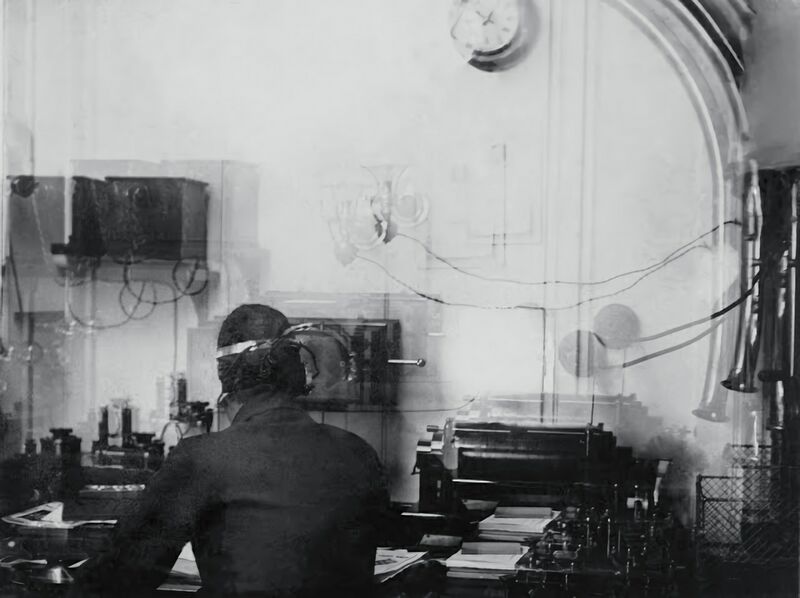 Datei:Titanic Marconi Wireless Radio Room.jpg